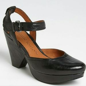 🚫Sold🚫Gentle Souls Opportunity Heels